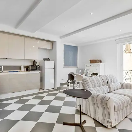 アパート Equilibrium, Terre Marine, Marola