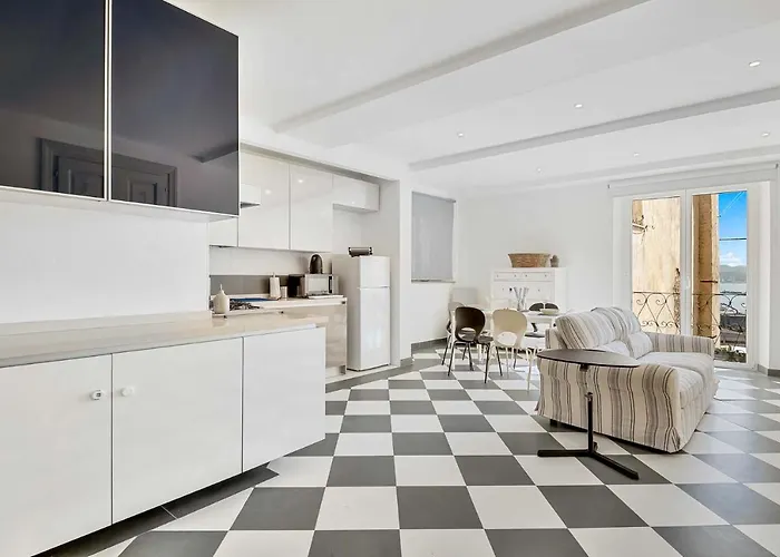 Διαμέρισμα Equilibrium, Terre Marine, Marola